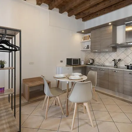 Διαμέρισμα Malpensa By Rentmax, 8 Min From Mxp Airport Σόμα Λομπάρντο